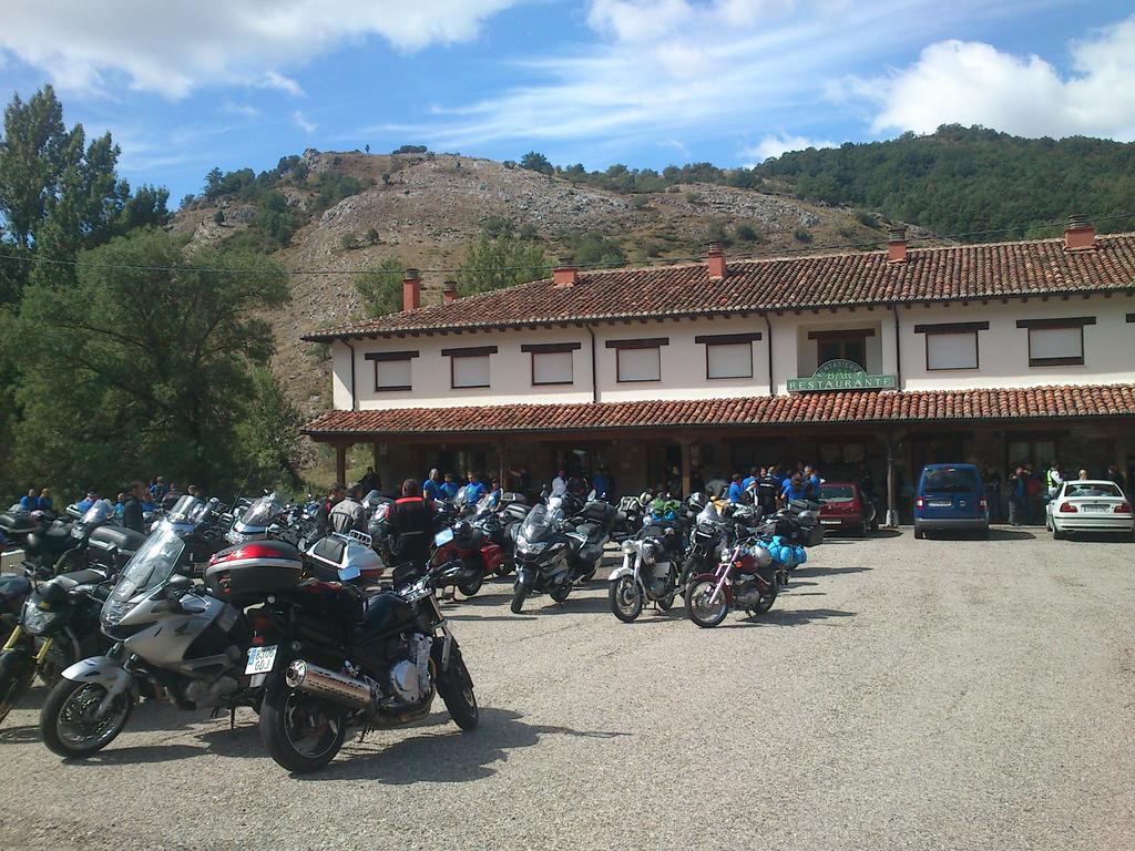 Hostal Restaurante Ventasierra Valdore Exterior photo